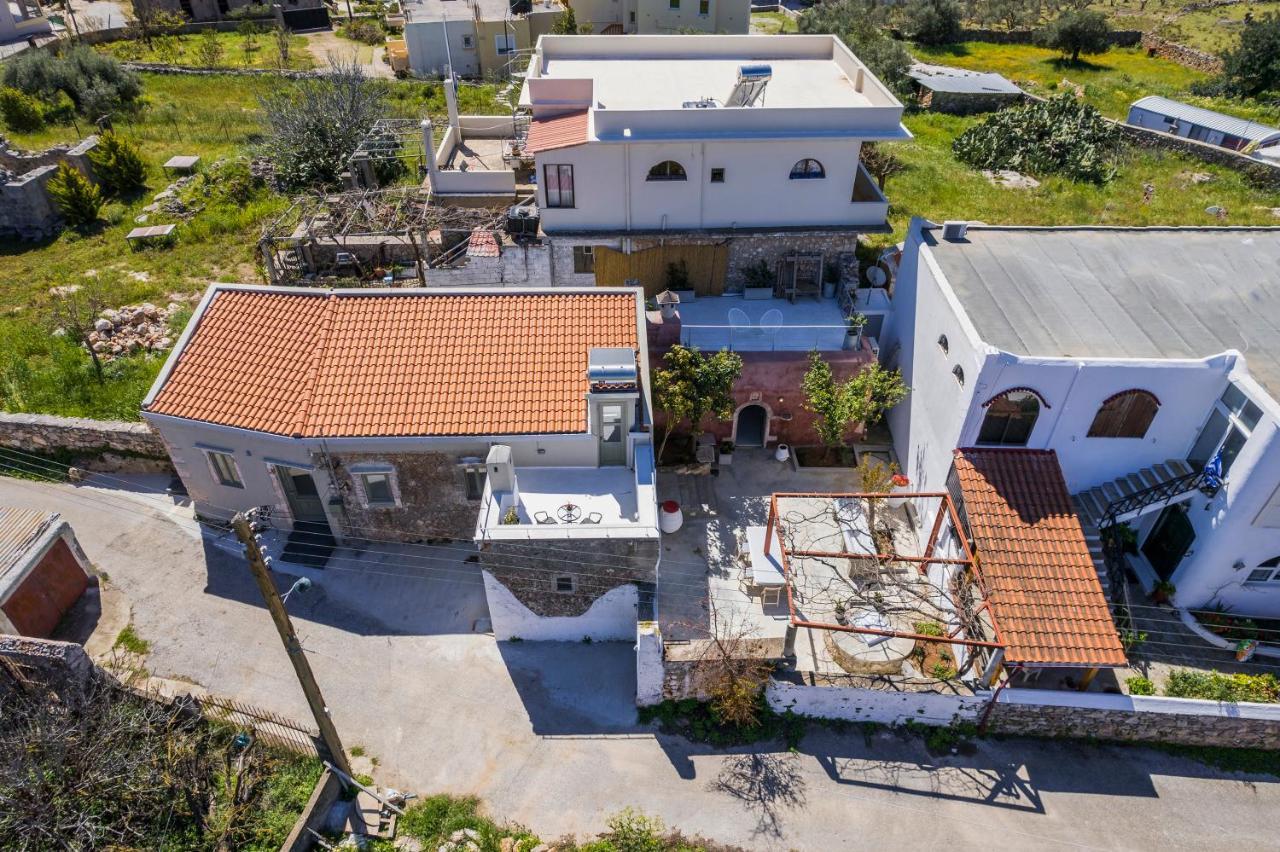 Tholos Cottage Sternai Экстерьер фото